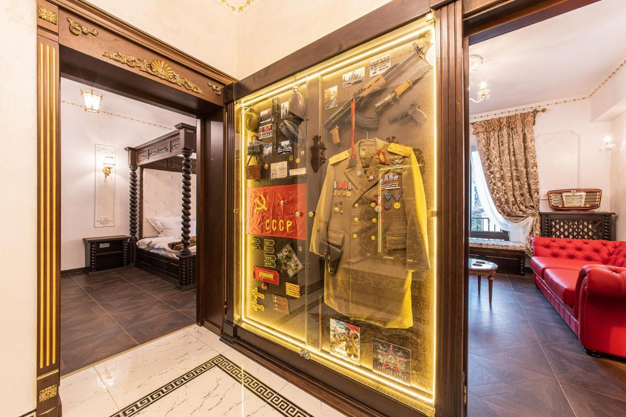 Private Museum Apartment With Antique Decor 布加勒斯特 外观 照片